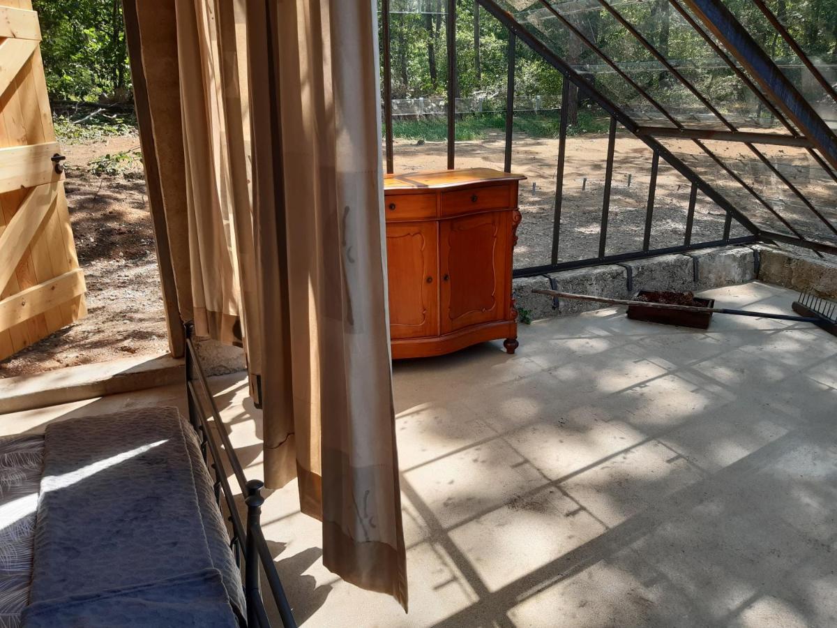 Natuurslaapkamer De Zaadeest Boskamer Lomm Ngoại thất bức ảnh
