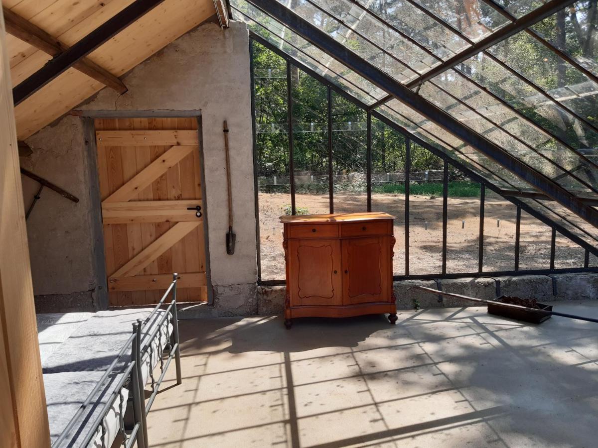 Natuurslaapkamer De Zaadeest Boskamer Lomm Ngoại thất bức ảnh