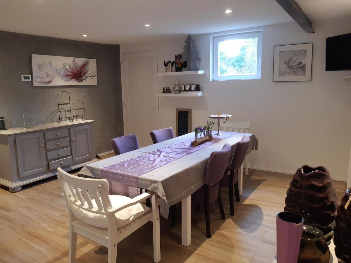 Natuurslaapkamer De Zaadeest Boskamer Lomm Ngoại thất bức ảnh