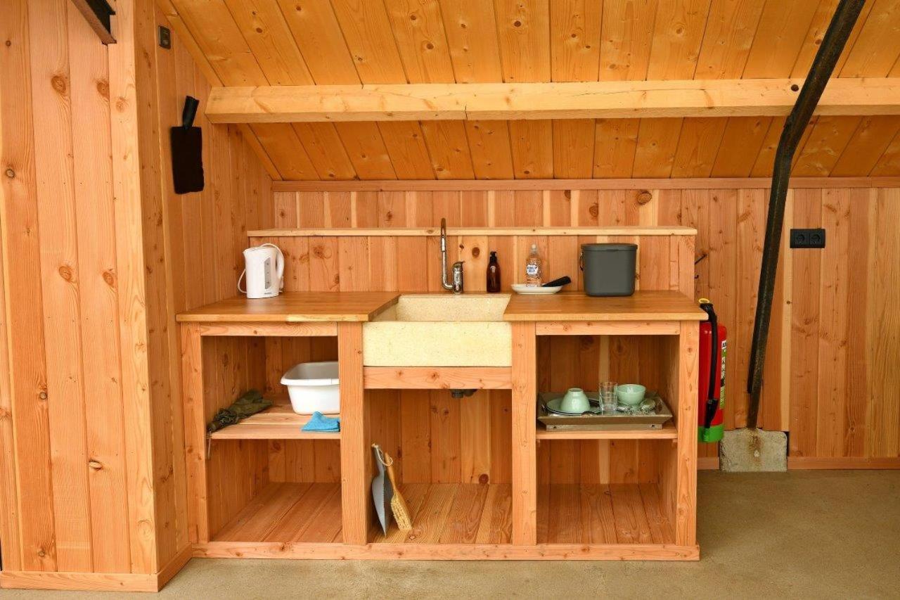 Natuurslaapkamer De Zaadeest Boskamer Lomm Ngoại thất bức ảnh
